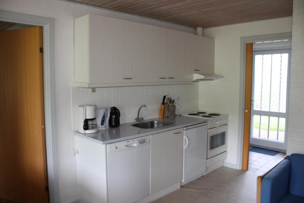 Sandkås Feriecenter Rum bild