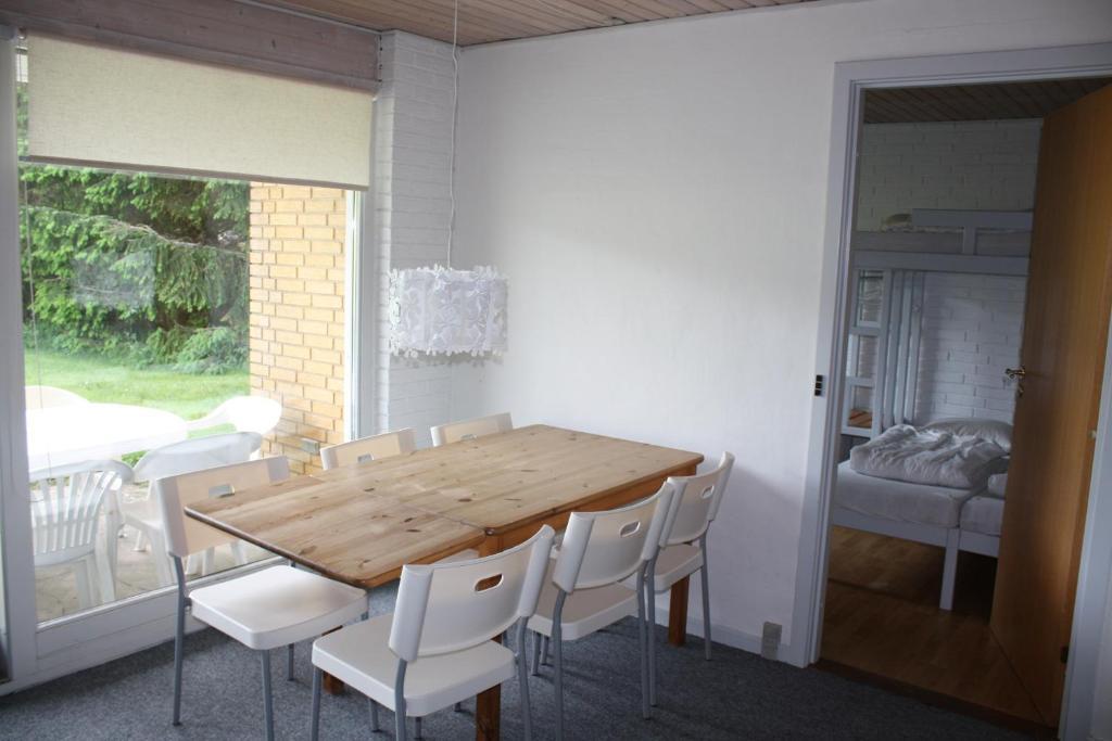 Sandkås Feriecenter Rum bild
